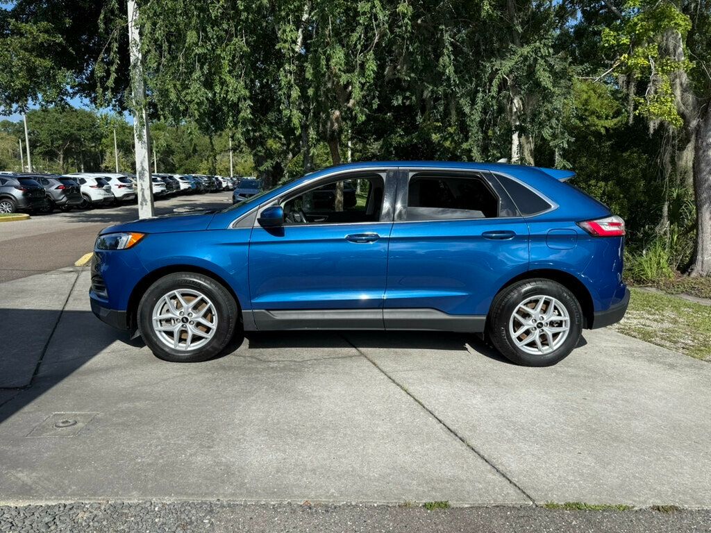 2024 Ford Edge SEL photo 2