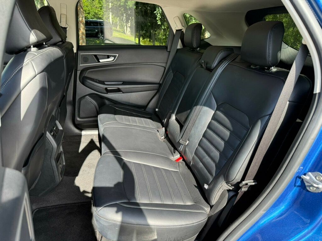 2024 Ford Edge SEL photo 8