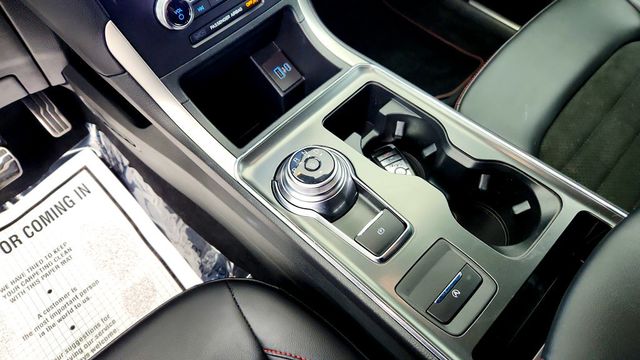 2024 Ford Edge ST-Line AWD w/ Panoramic Vista Roof & Heated Wheel - 23087213 - 15