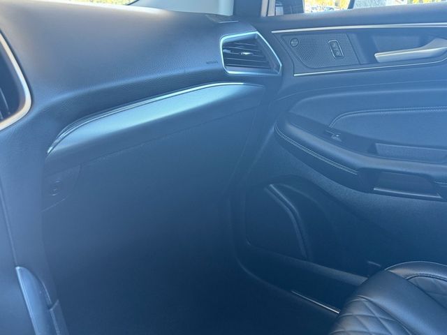 2024 Ford Edge Titanium - 22959890 - 25