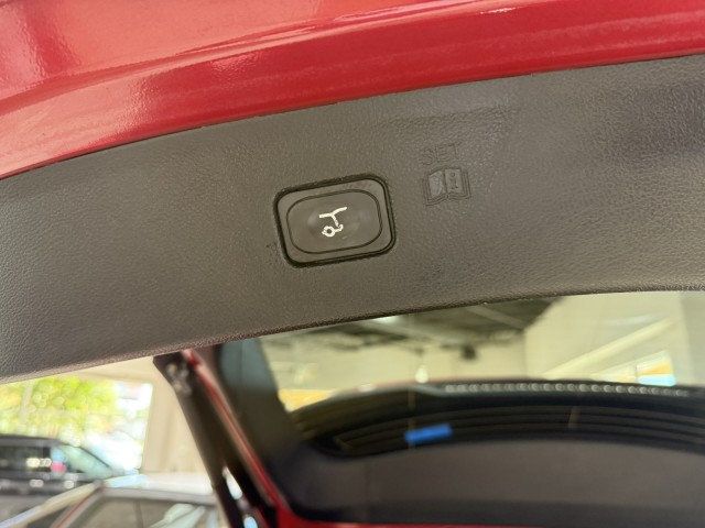 2024 Ford Edge Titanium photo 31