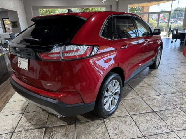 2024 Ford Edge Titanium photo 5