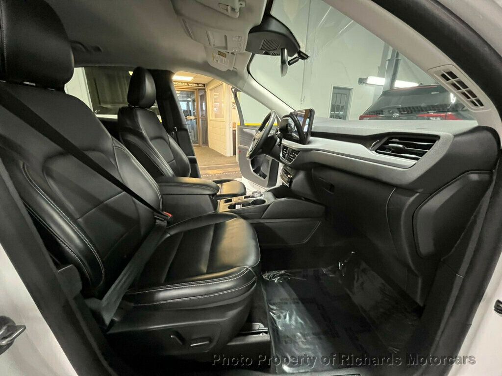 2024 Ford Escape Platinum AWD - 22980184 - 18