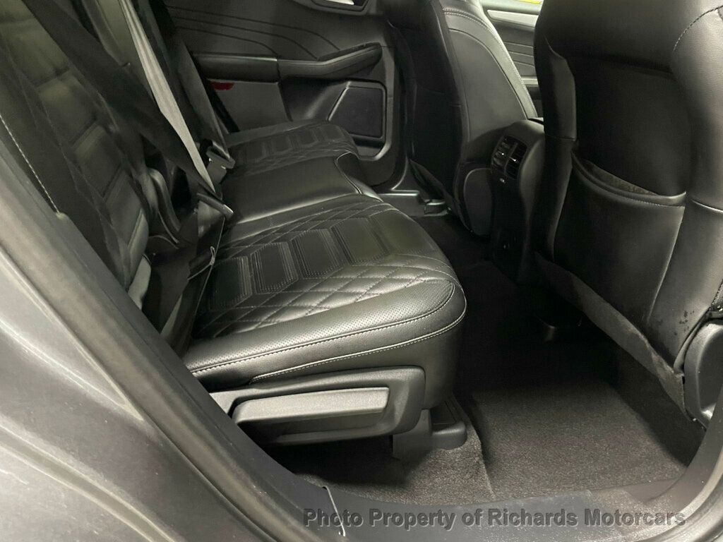 2024 Ford Escape Platinum AWD - 22980341 - 19