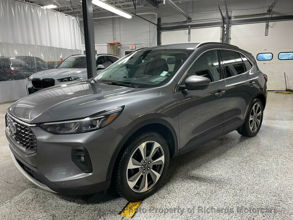 2024 Ford Escape Platinum AWD - 22980341 - 3