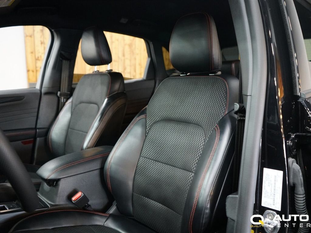 2024 Ford Escape ST-Line AWD - 22947821 - 13