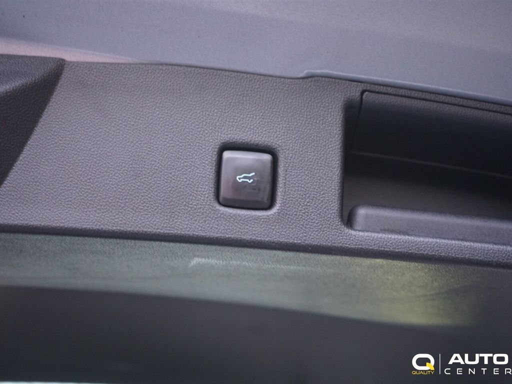 2024 Ford Escape ST-Line AWD - 22947823 - 28