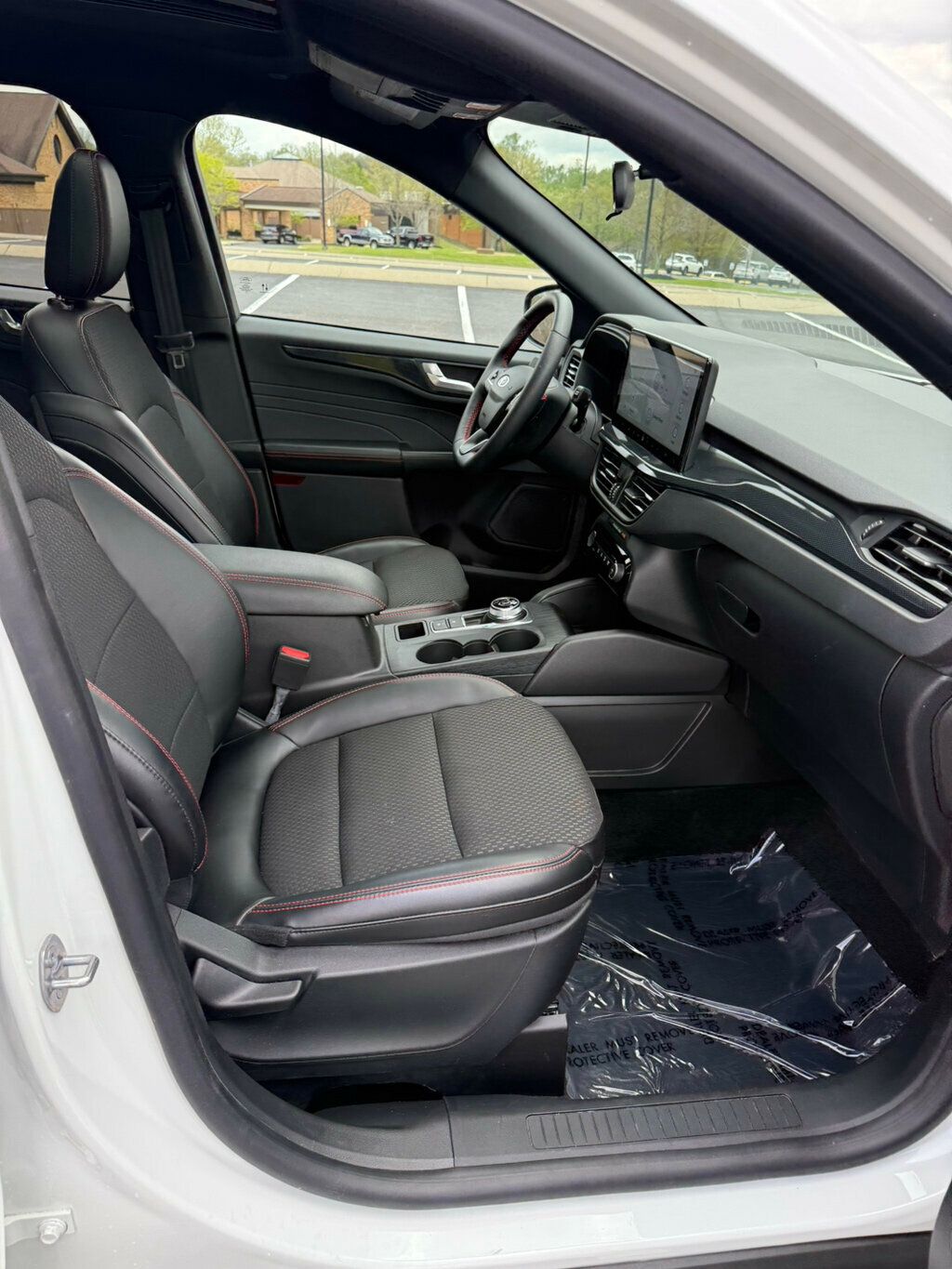 2024 Ford Escape ST-Line photo 14