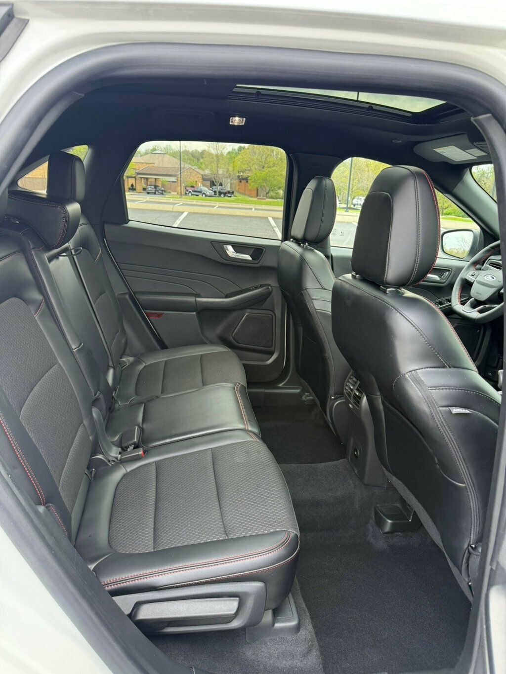 2024 Ford Escape ST-Line photo 16
