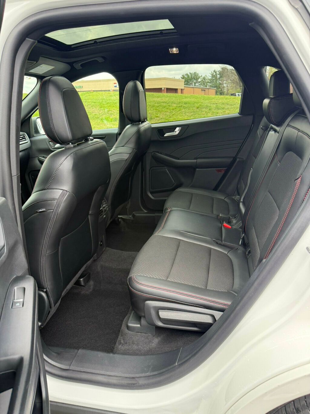 2024 Ford Escape ST-Line photo 18