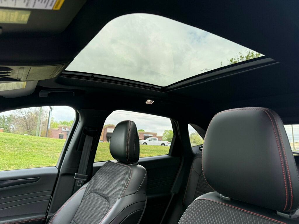 2024 Ford Escape ST-Line photo 24