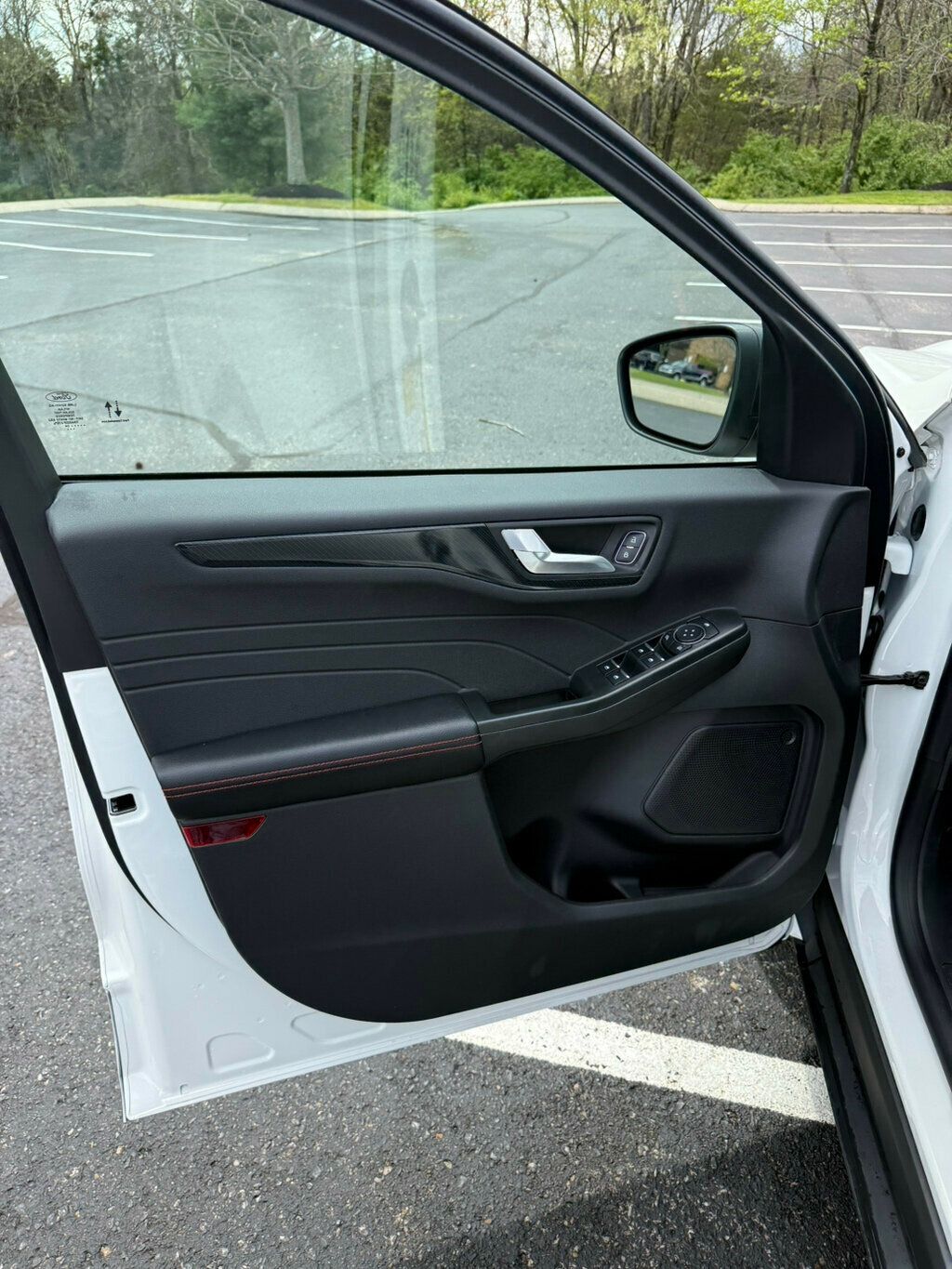 2024 Ford Escape ST-Line photo 27