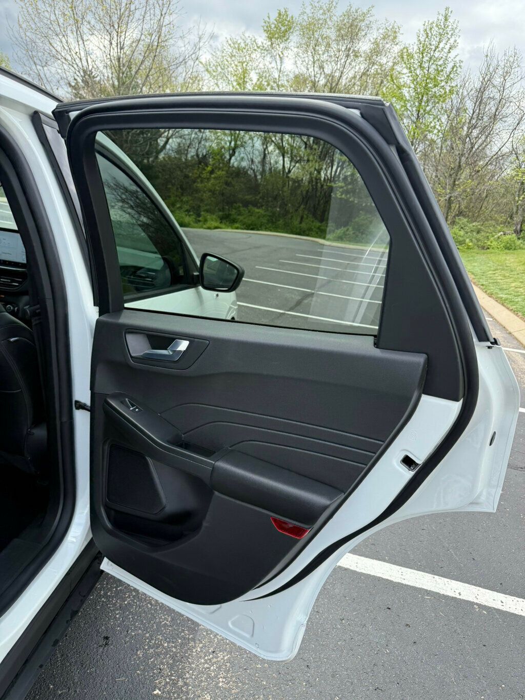 2024 Ford Escape ST-Line photo 29