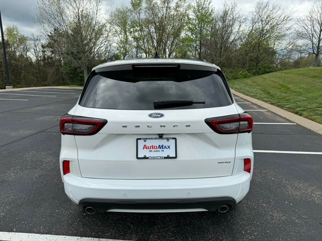 2024 Ford Escape ST-Line photo 5