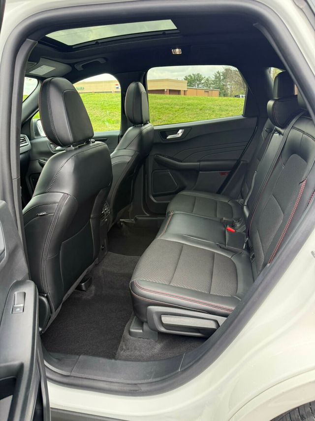 2024 Ford Escape ST-Line AWD - 22820179 - 17