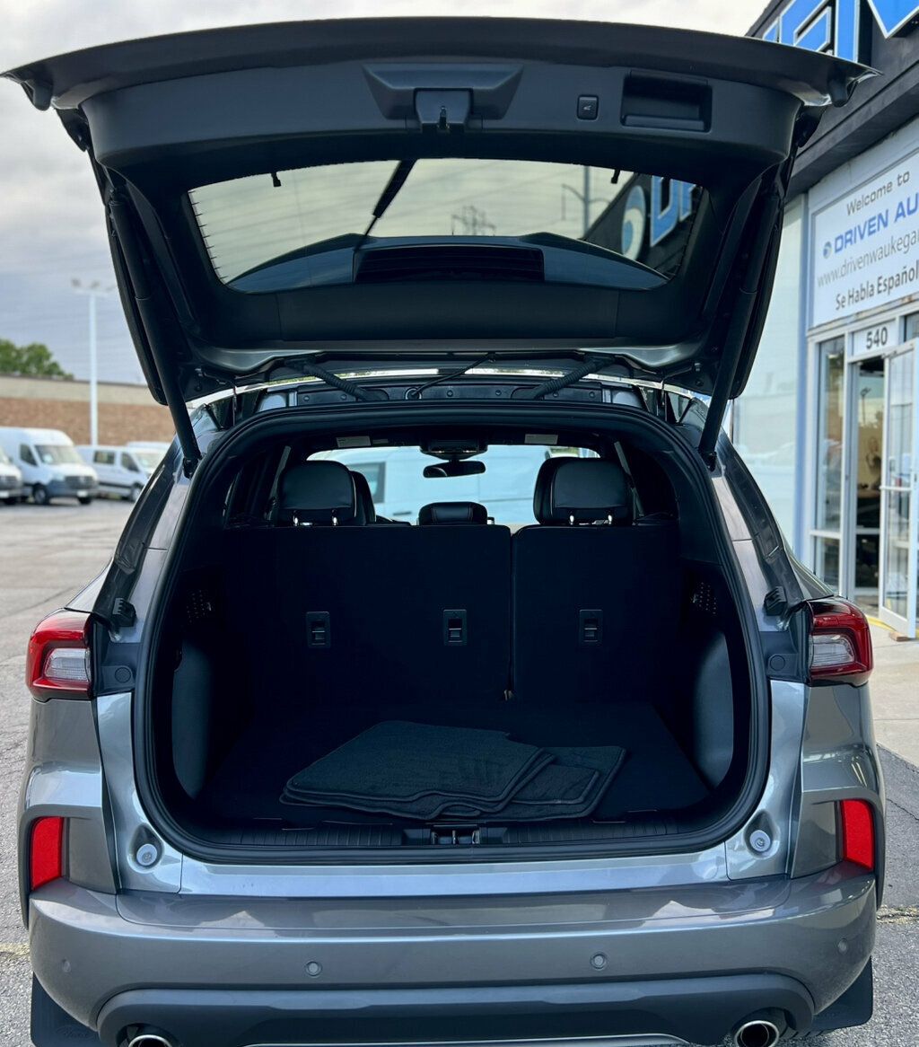 2024 Ford Escape ST-Line AWD - 23069842 - 9