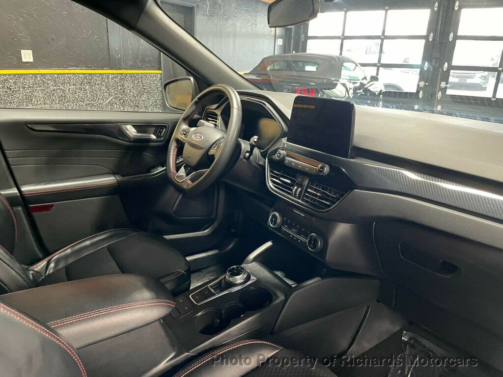 2024 Ford Escape ST-Line AWD - 23027490 - 17