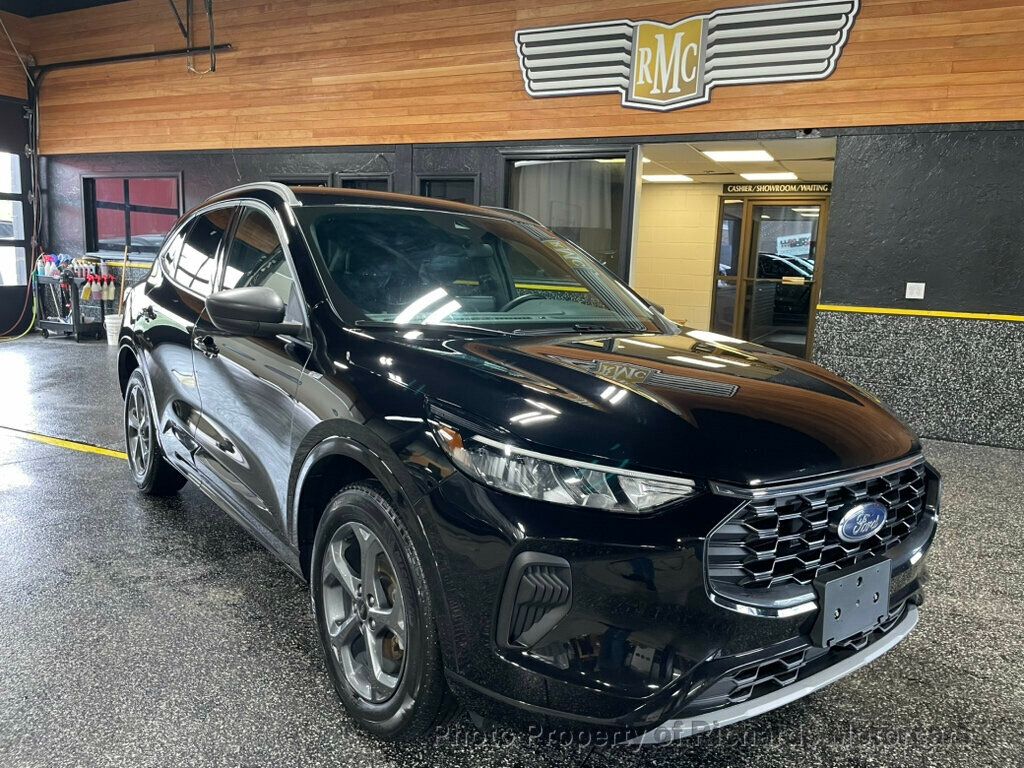 2024 Ford Escape ST-Line AWD - 23027490 - 1