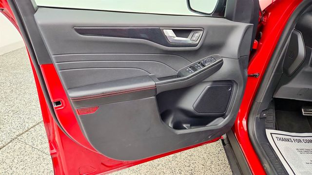 2024 Ford Escape ST-Line AWD w/ Panoramic Vista Roof - 23043134 - 9