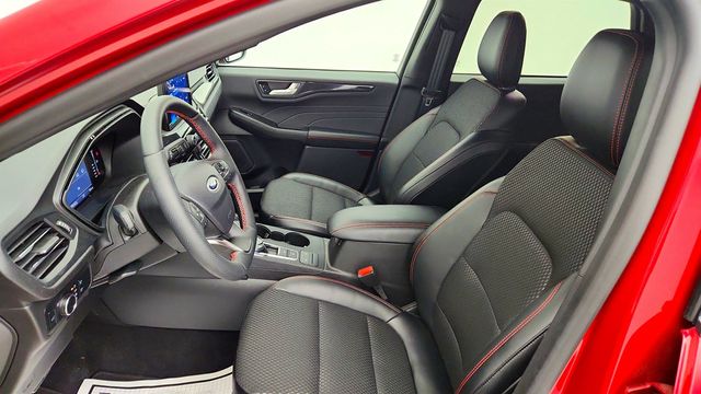 2024 Ford Escape ST-Line AWD w/ Panoramic Vista Roof - 23043134 - 16