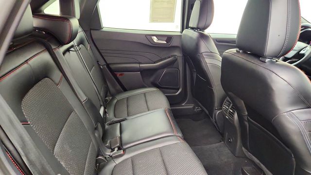 2024 Ford Escape ST-Line AWD w/ Panoramic Vista Roof - 23043134 - 19