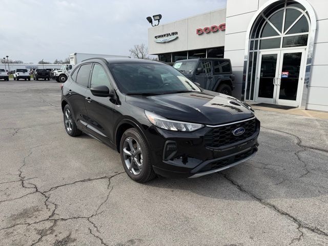 2024 Ford Escape ST-Line FWD - 22990998 - 2