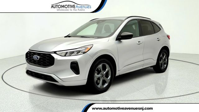 2024 Ford Escape ST-Line FWD w/ Cold Weather Pkg - 23047632 - 0