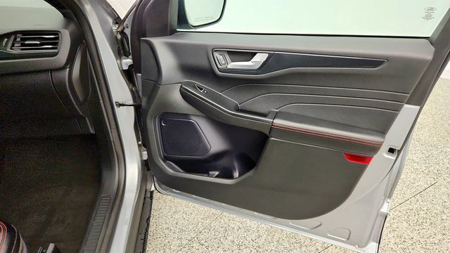 2024 Ford Escape ST-Line FWD w/ Cold Weather Pkg - 23047632 - 23