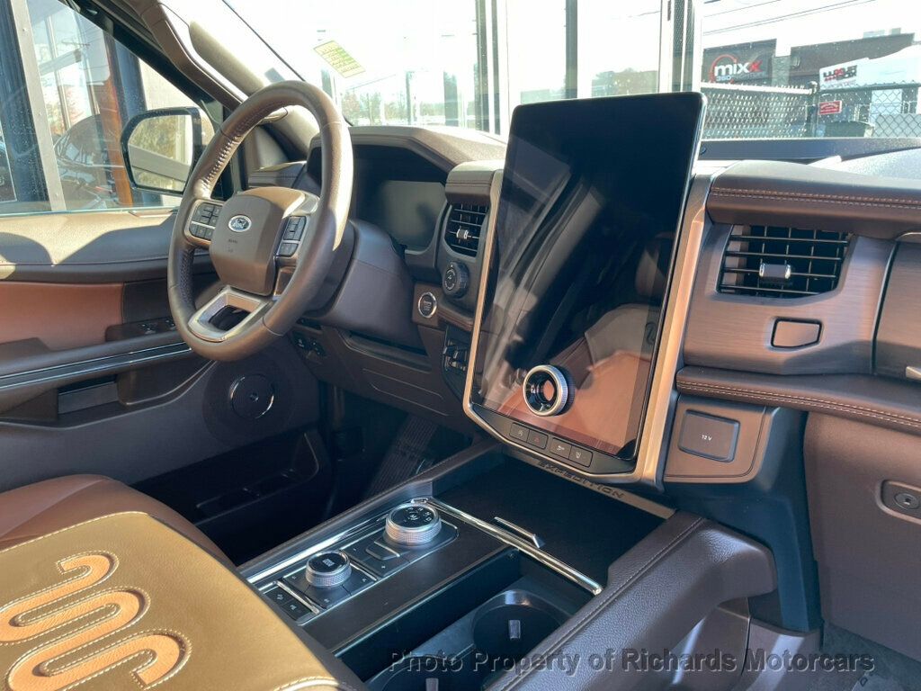2024 Ford Expedition King Ranch 4x4 - 22968535 - 25