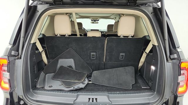 2024 Ford Expedition Limited 4x4 with 2nd Row Power Folding Bench Seat - 22952595 - 19