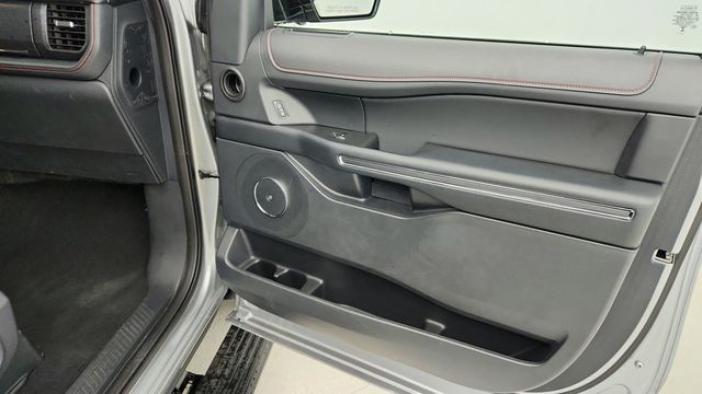 2024 Ford Expedition Limited 4x4 with Equipment 303A & 15.5'' Touchscreen - 22949869 - 26