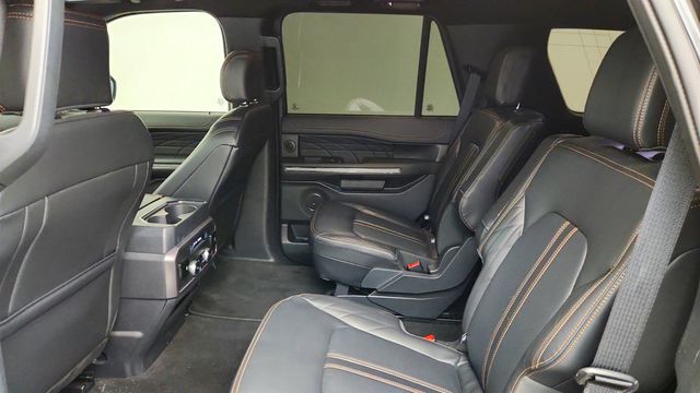 2024 Ford Expedition Platinum 4x4 w/ ControlTrac, HD Trailer Tow & 22'' Wheels - 23065762 - 19