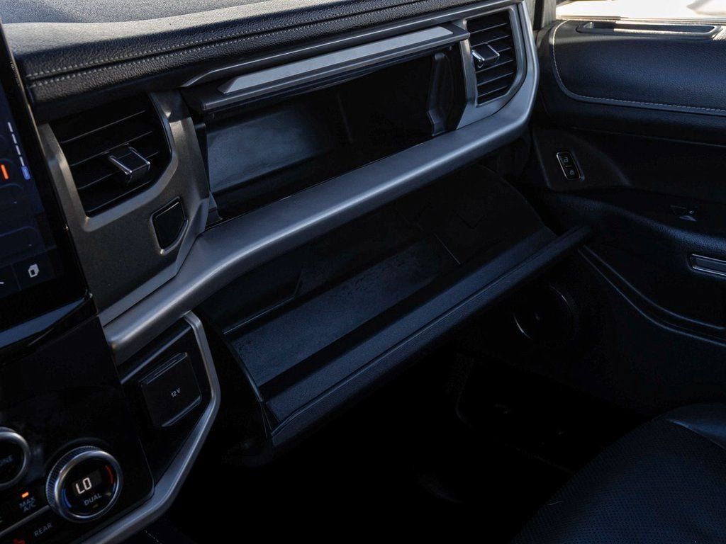 Ford Expedition photo 14