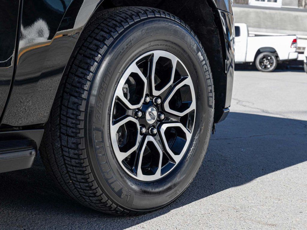 Ford Expedition photo 4