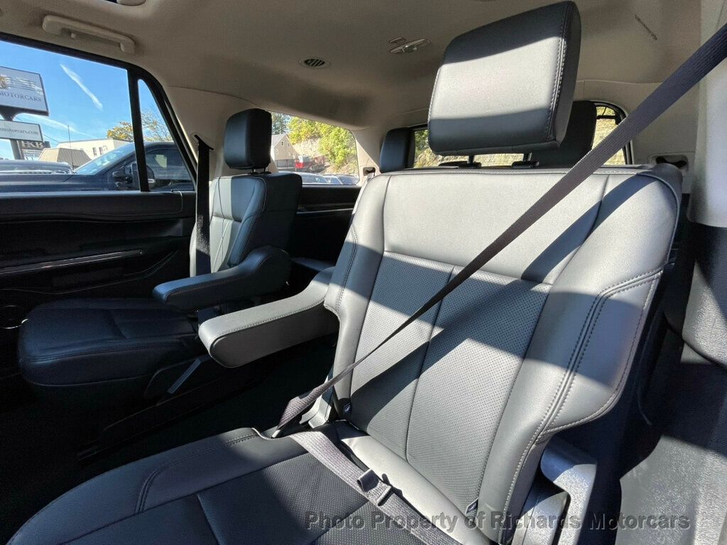 2024 Ford Expedition XLT photo 16