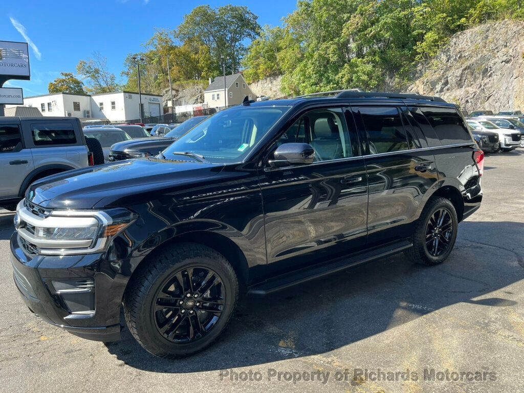 2024 Ford Expedition XLT photo 4