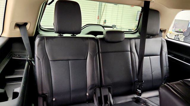 2024 Ford Expedition XLT 4x4 w/ 302A High Pkg, 22'' Wheels, & 8 Person Seating - 23011365 - 22