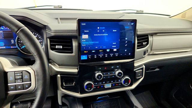 2024 Ford Expedition XLT 4x4 with Equipment Group 202A - 23011365 - 16