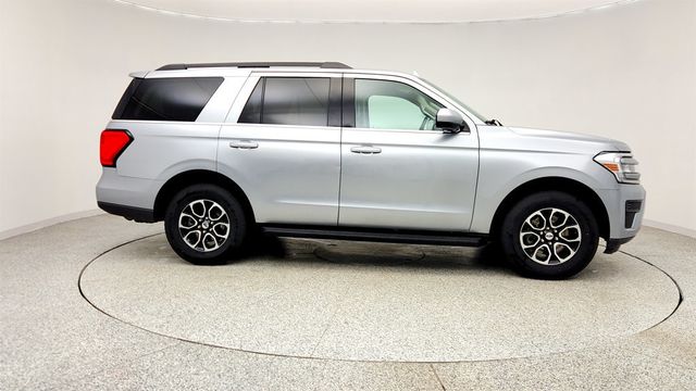 2024 Ford Expedition XLT 4x4 with Equipment Group 202A - 23011365 - 3