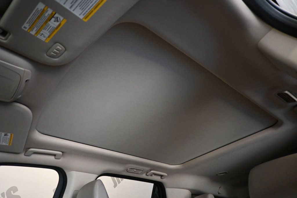 Ford Expedition MAX photo 23