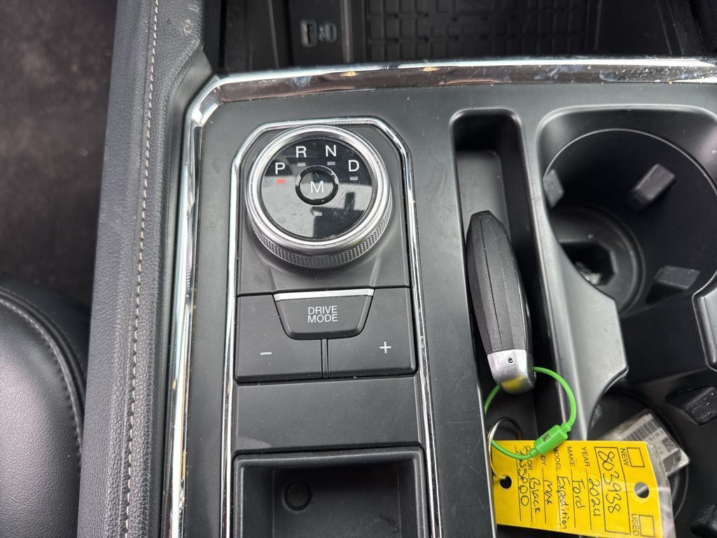 2024 Ford Expedition Max XLT 4x2 - 22993755 - 19