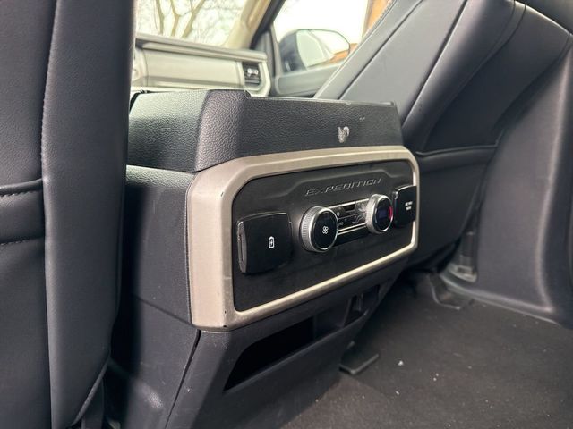 2024 Ford Expedition Max XLT 4x2 - 22993755 - 24