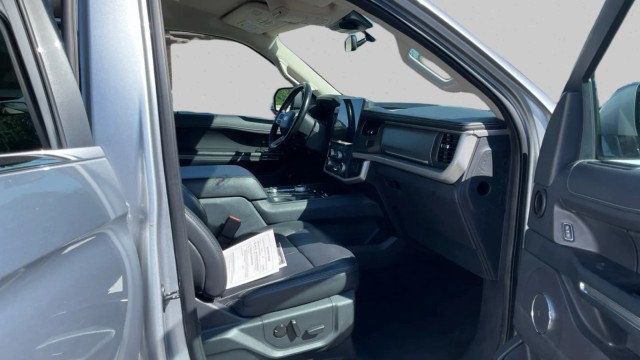 2024 Ford Expedition Max XLT 4x4 - 23020036 - 18