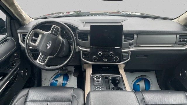 2024 Ford Expedition Max XLT 4x4 - 23029159 - 9