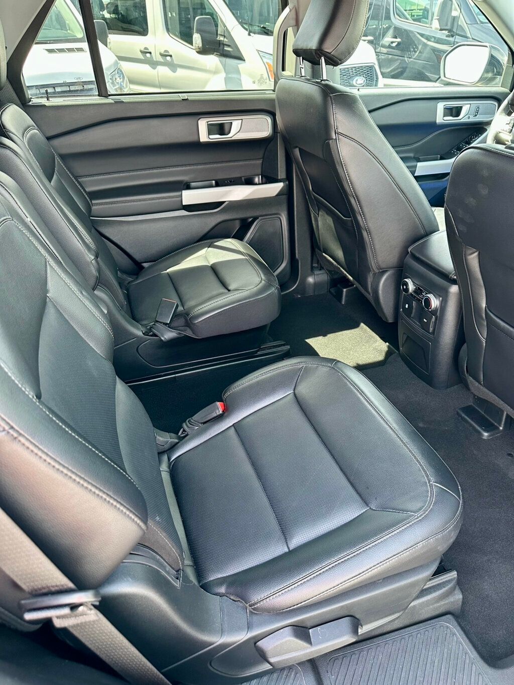 2024 Ford Explorer Limited photo 10