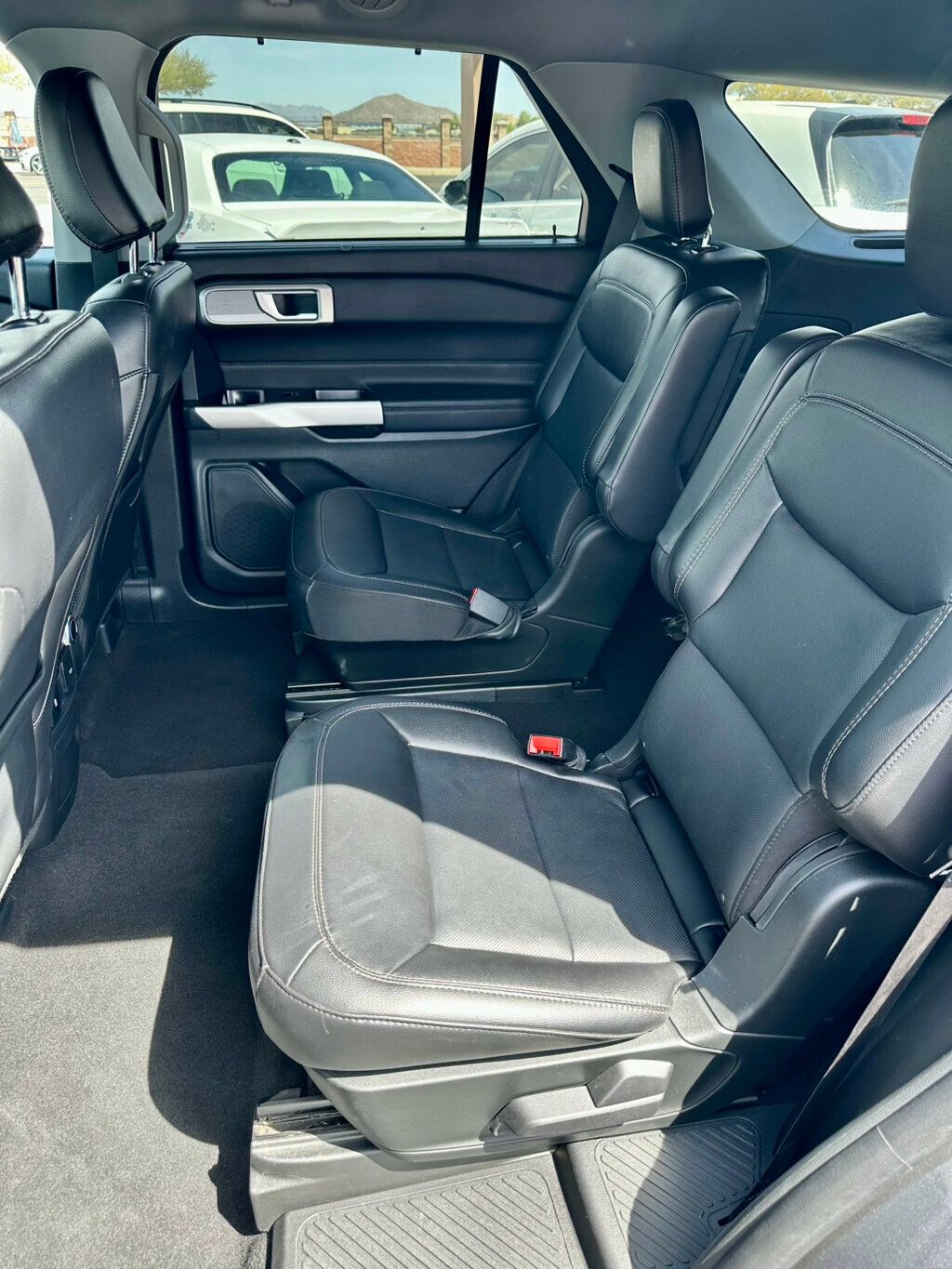 2024 Ford Explorer Limited photo 11
