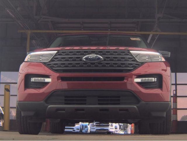 2024 Ford Explorer XLT 4WD - 23051873 - 3