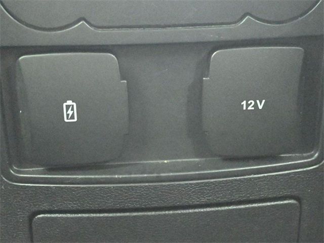 2024 Ford Explorer XLT RWD - 22983696 - 16