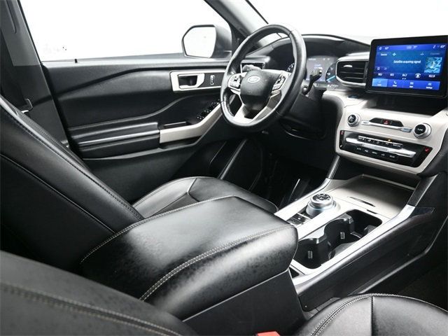 2024 Ford Explorer XLT RWD - 22983696 - 21