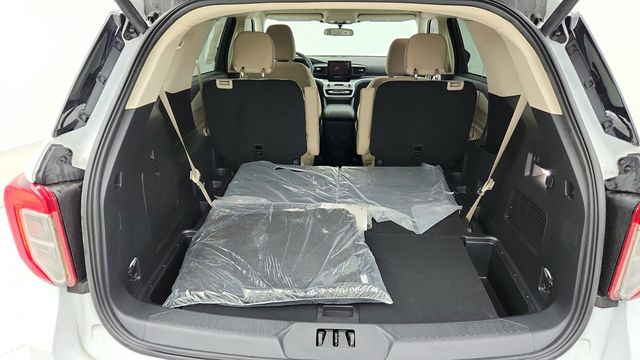 2024 Ford Explorer XLT RWD - 22945636 - 21
